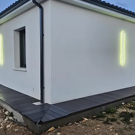 Nesehome, Maison A Proximite Du Futuroscope بيت للعطل Montamisé