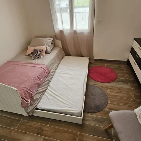 Nesehome, Maison A Proximite Du Futuroscope Montamise