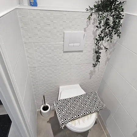 Nesehome, Maison A Proximite Du Futuroscope بيت للعطل Montamisé