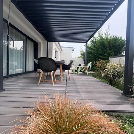Dom wakacyjny Nesehome, Maison A Proximite Du Futuroscope