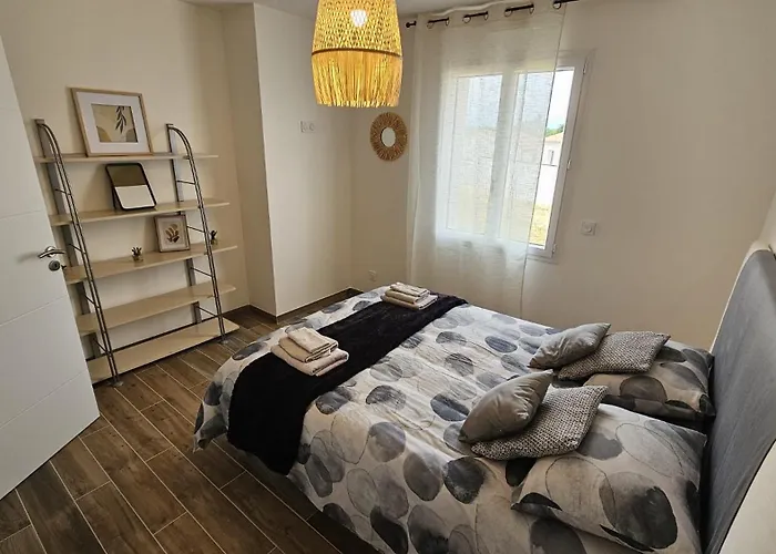 Nesehome, Maison A Proximite Du Futuroscope Holiday home Montamise