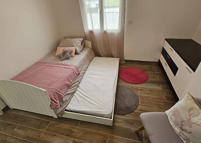 Nesehome, Maison A Proximite Du Futuroscope Montamise